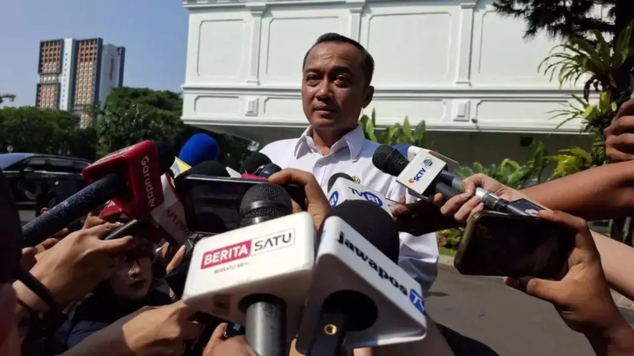 Indonesia Sambut Kapal Induk Pertama KRI Sriwijaya, Perkuat Armada TNI AL