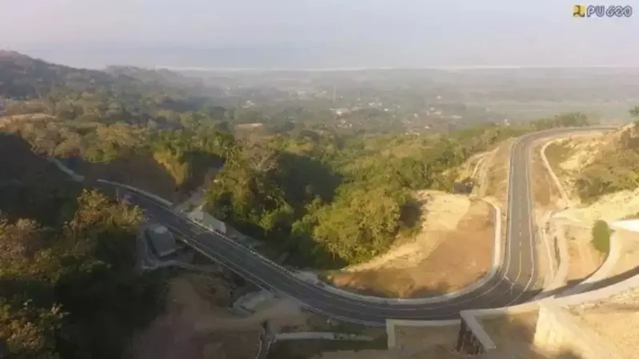 Jalan Baru Kretek-Girijati Uji Coba Terbuka, Akses Selatan DIY Makin Terhubung