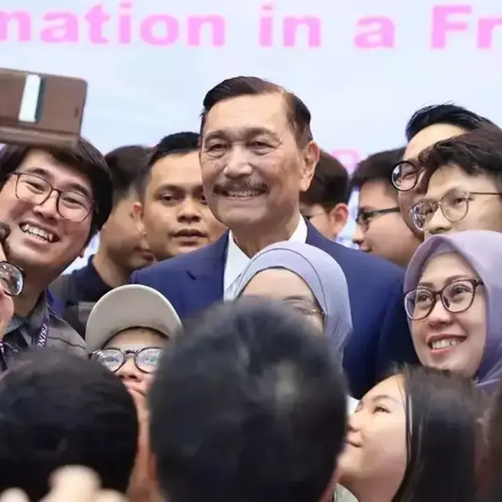 Luhut: Keunggulan China Jadi Cermin Belajar untuk Indonesia
