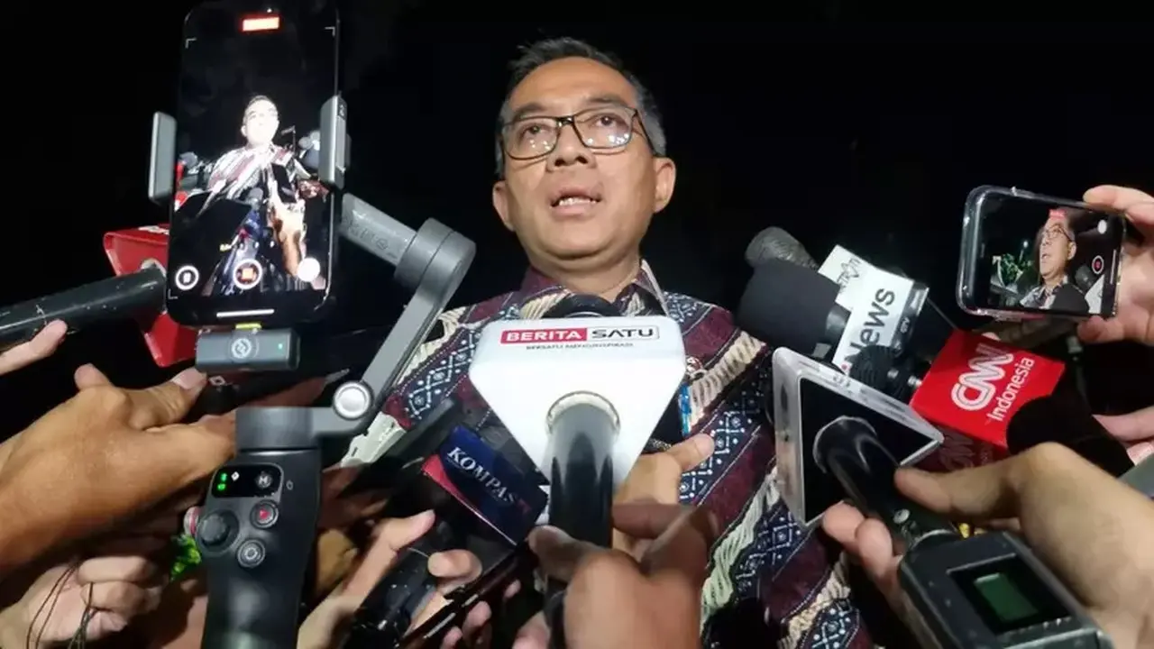 Mendikbudristek Finalisasi Wacana Kuliah Gratis Prabowo