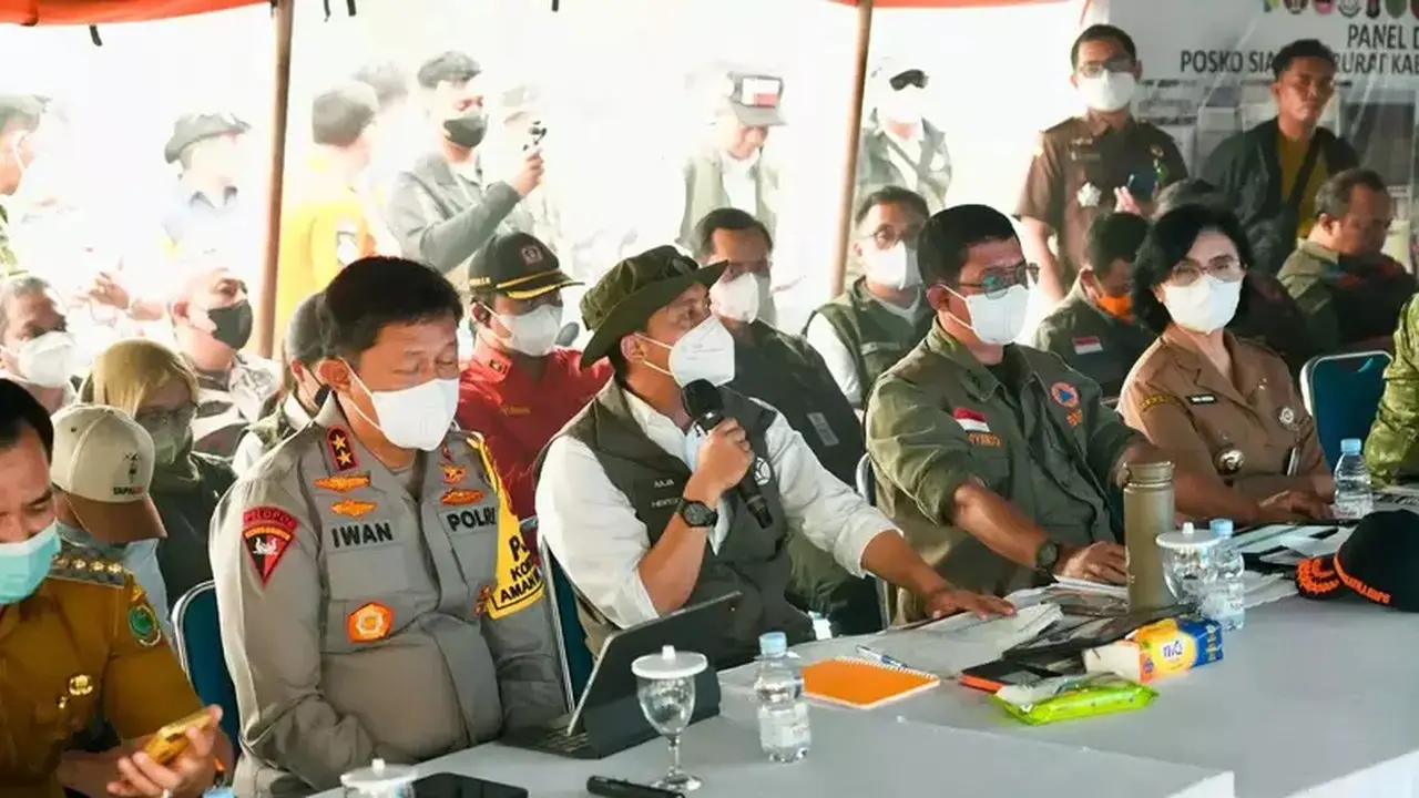 Menteri Kehutanan Cabut Izin 5 Perusahaan Terkait Karhutla