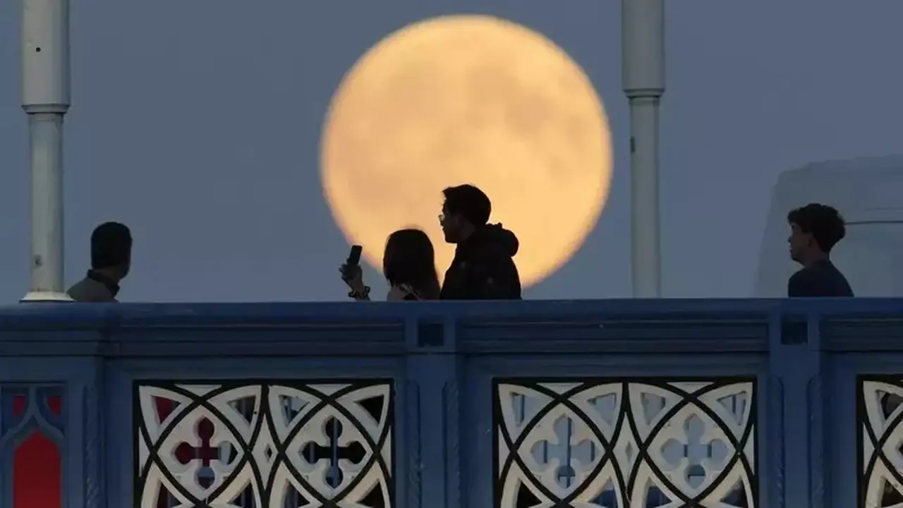 Pakar LNB: Harvest Moon Fenomena Astronomi Biasa, Bukan Pemicu Bencana