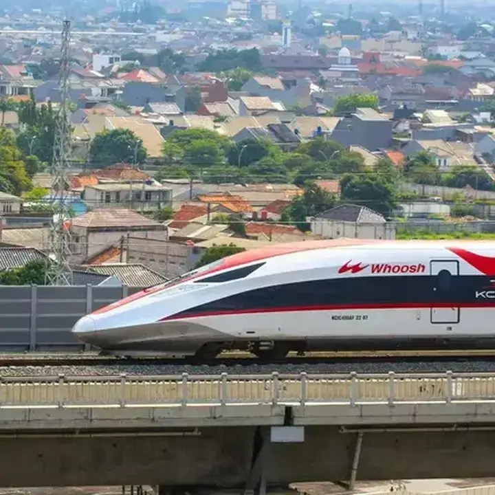 Pemerintah Finalisasi Pengalihan Saham dan Utang Kereta Cepat Whoosh