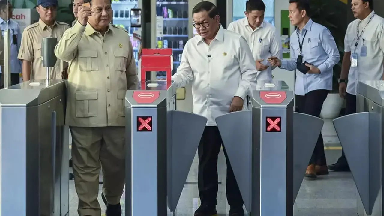 Peningkatan Pengguna Transportasi Publik Jakarta Capai 15 Persen per Tahun