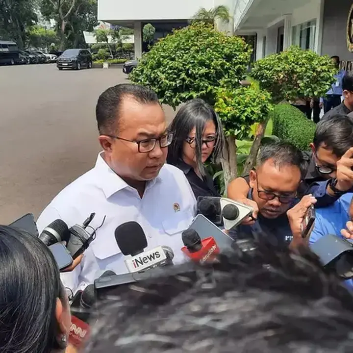 Prabowo Gandeng BRIN Genjot Industri Tekstil dan Sepatu Nasional