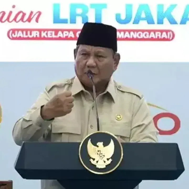Prabowo Puji Kepemimpinan Pramono Anung dan Rano Karno dalam Proyek LRT Jakarta