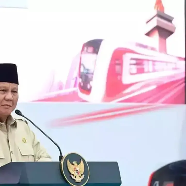 Prabowo Ungkap Rencana Pembangunan Menara Hunian MBR di Stasiun Manggarai