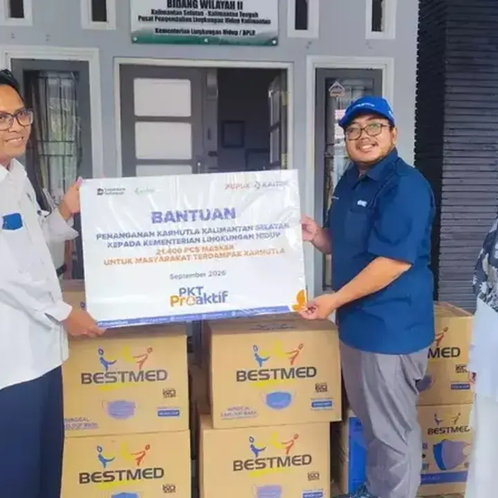 Pupuk Kaltim Salurkan 76.400 Masker untuk Korban Karhutla di Tiga Wilayah
