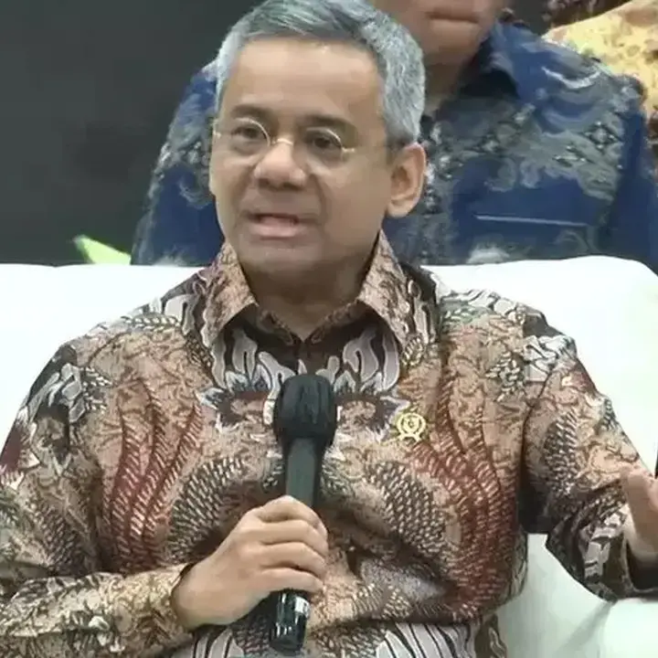 Rupiah Melemah, Harga Minyak Naik: Suahasil Ungkap Dampak ke APBN