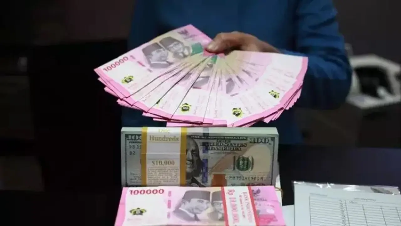 Rupiah Melemah Lagi Akibat Suku Bunga The Fed dan Ketegangan Timur Tengah