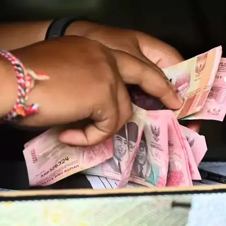Rupiah Tertekan, Pasar Nantikan Keputusan Suku Bunga The Fed