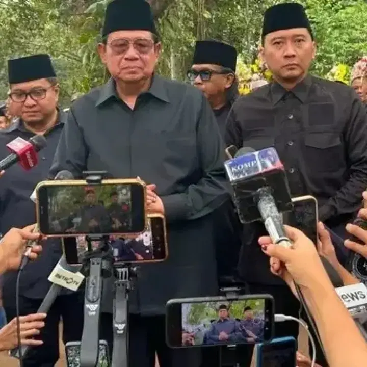 SBY Kenang Kolaborasi Seni dan Dialog Budaya Bersama Guruh Soekarnoputra
