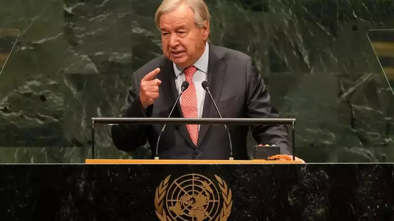 Sekjen PBB Guterres Pamit, Serukan Regulasi AI dan Akhiri Perang