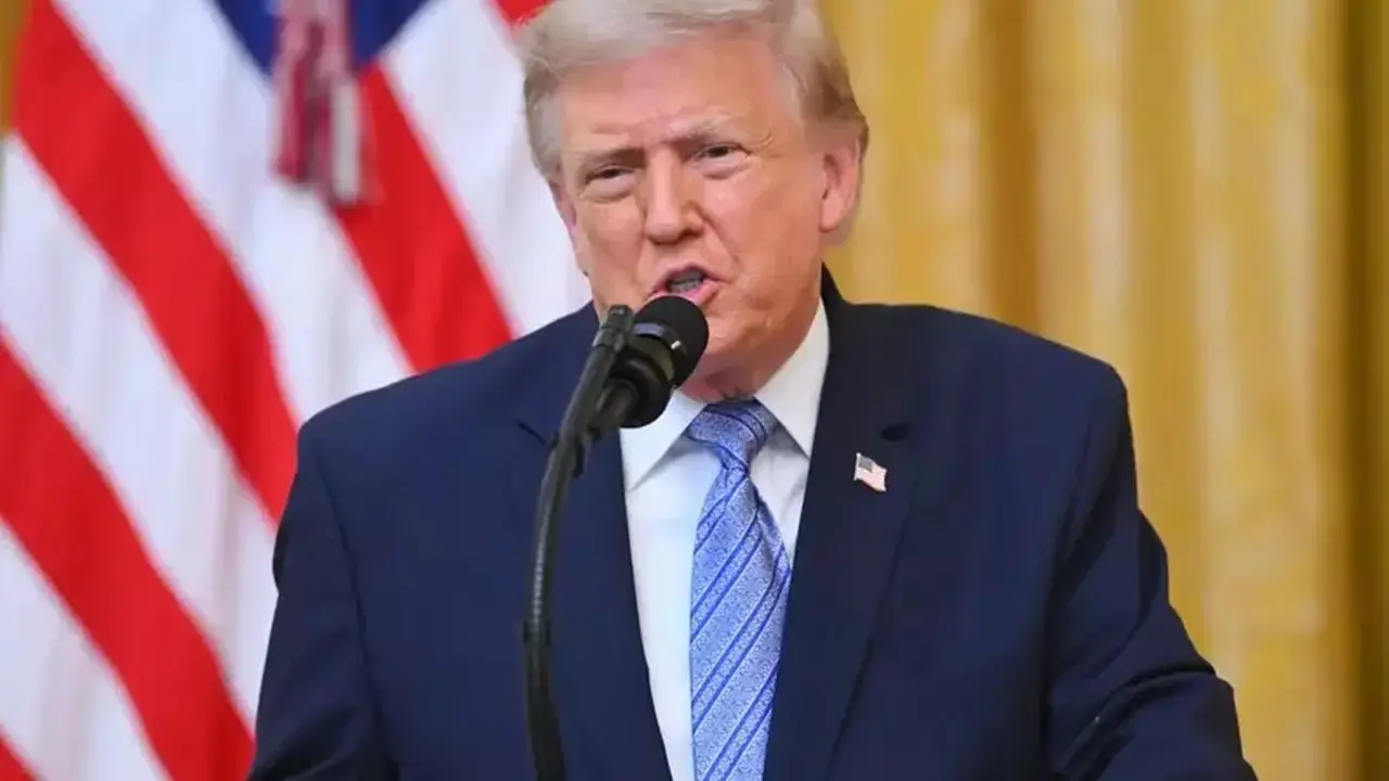 Trump Sebut AS Bisa Ambil Alih Minyak Iran, Bandingkan dengan Venezuela