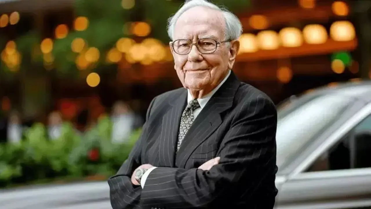Warren Buffett Ungkap Rahasia Investasi: Harga Saham Turun Justru Peluang Emas